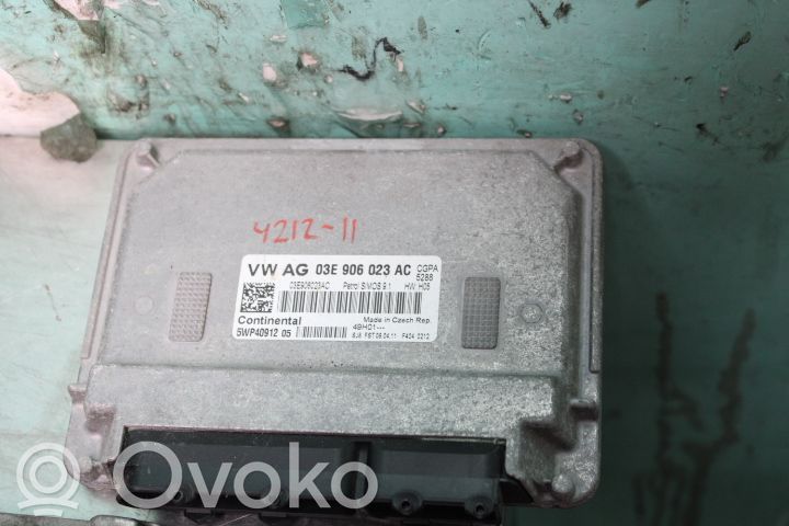 Unidad de control/módulo de la inyección   03E906023AC