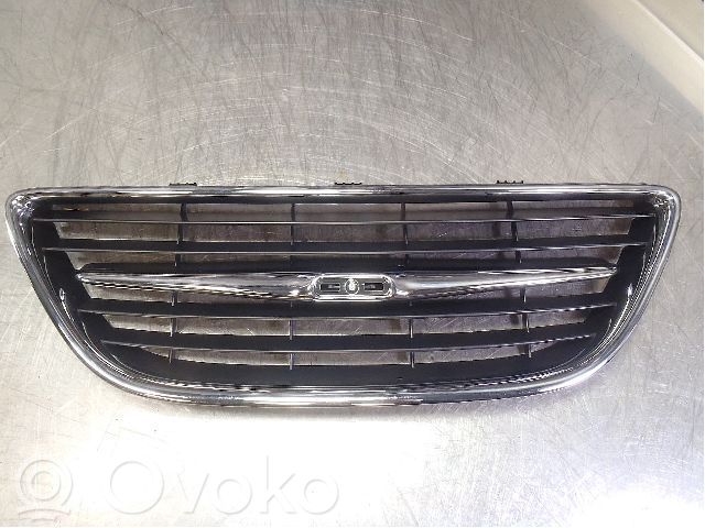 Mercedes-Benz C W203 Etupuskurin alempi jäähdytinsäleikkö 