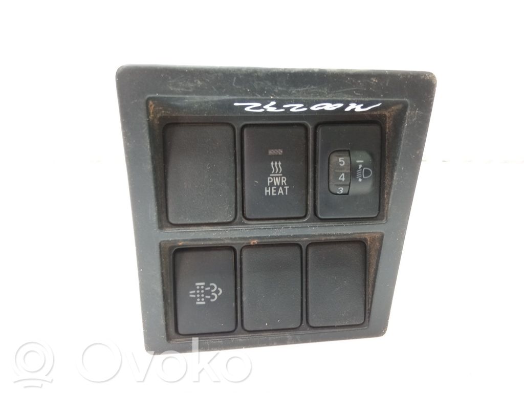 Toyota Hilux VIII Comutator/buton multifuncțional 