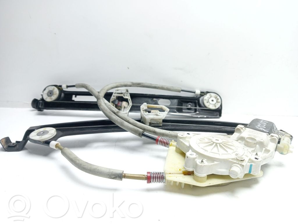 Regulador manual de la ventanilla delantera   5179961AA