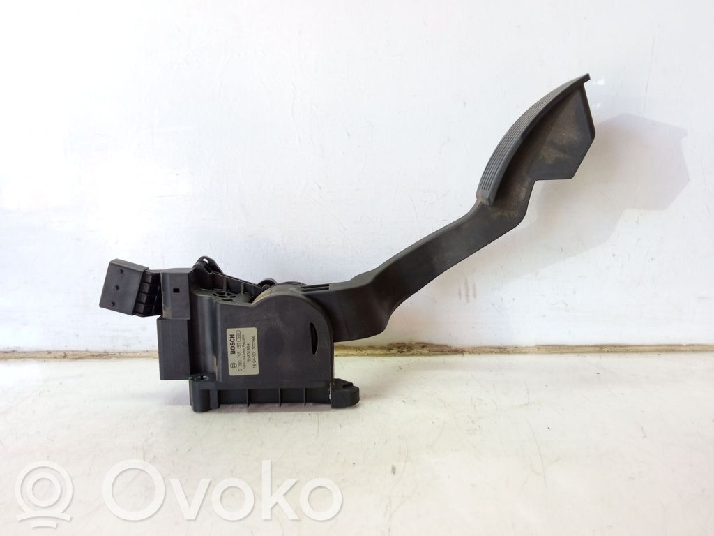 Sensor de aceleración   51831864,0280755157