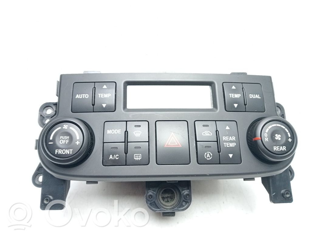 KIA Carnival Air conditioner control unit module 