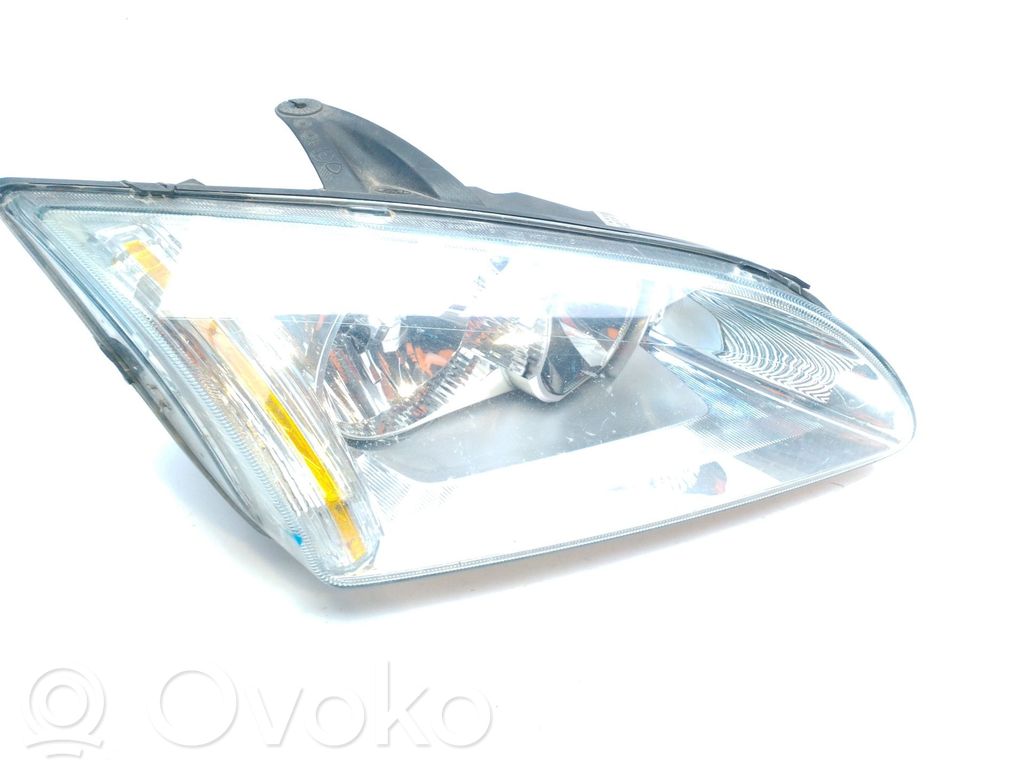 Ford Focus Headlight/headlamp 