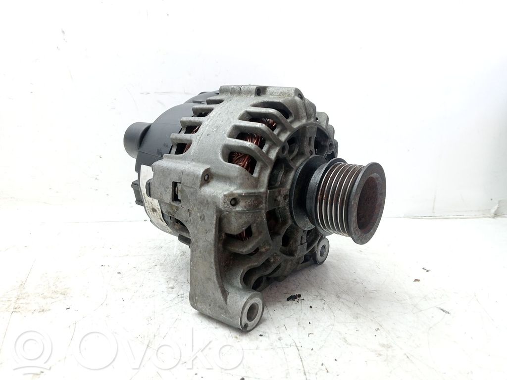BMW 3 E36 Ģenerators 
