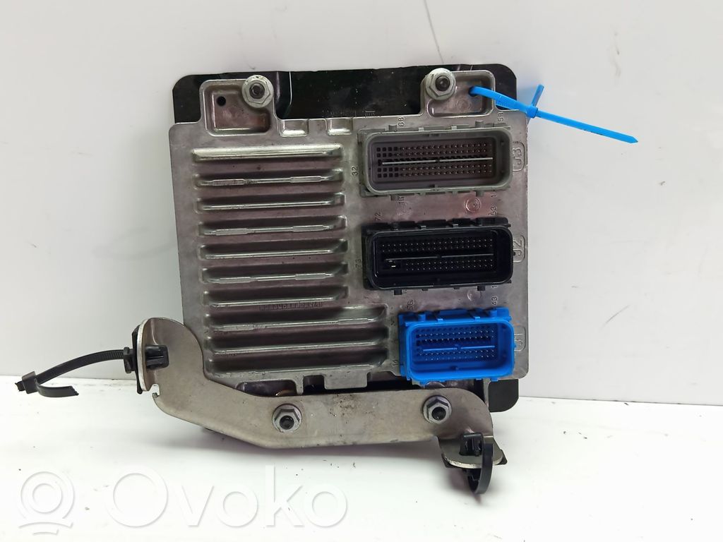 Unidad de control/módulo del motor   12668991,12668437
