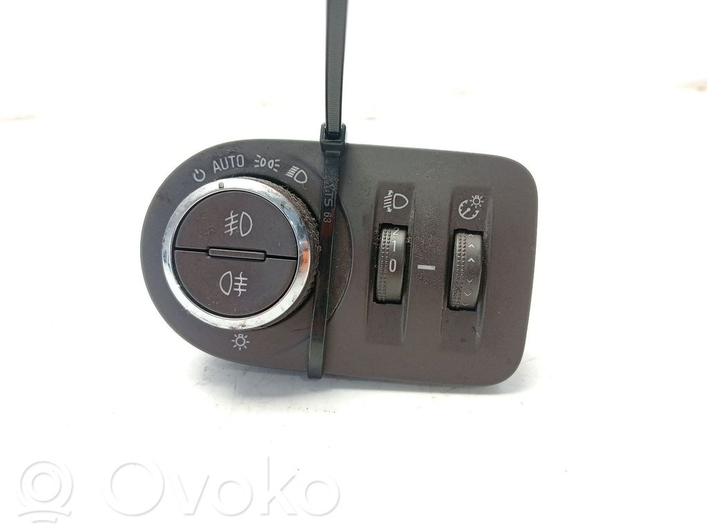 Opel Zafira B Panel lighting control switch 