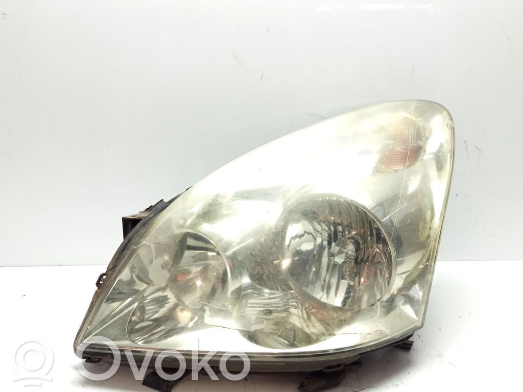 Phare frontale   811700F010