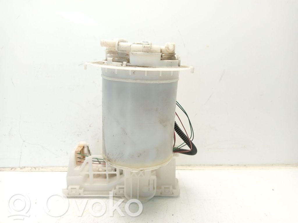 Pompe à carburant   7702002C21