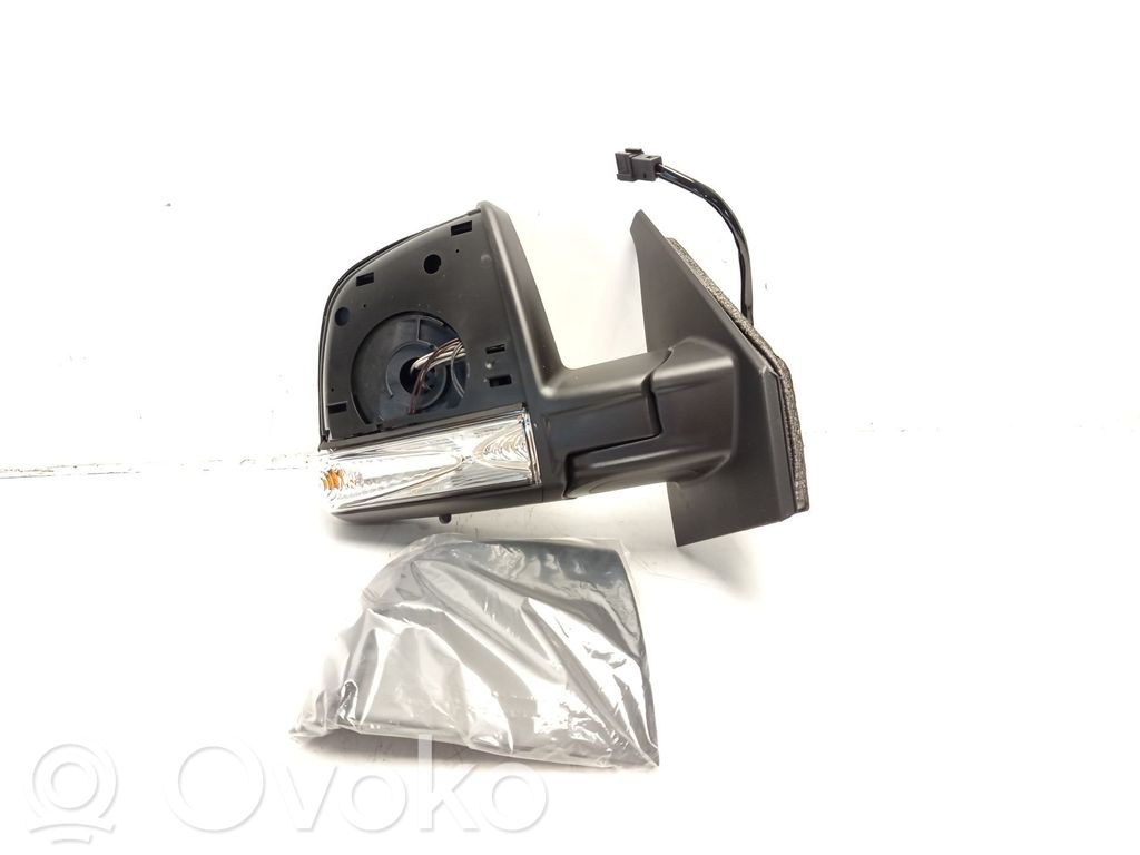 Opel Combo C Front door electric wing mirror 
