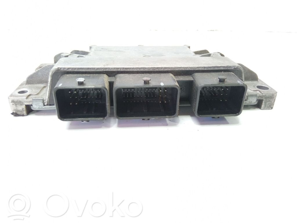Dacia Sandero Engine control unit/module 