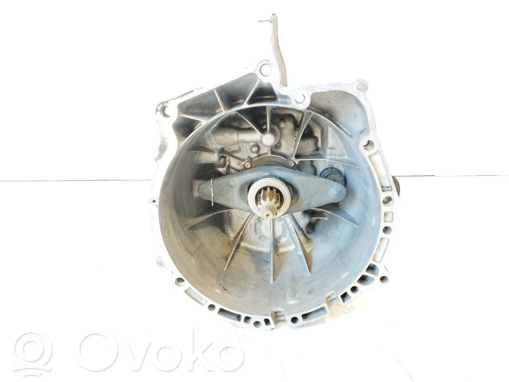 BMW 3 E36 Mechaninė 5 pavarų dėžė 