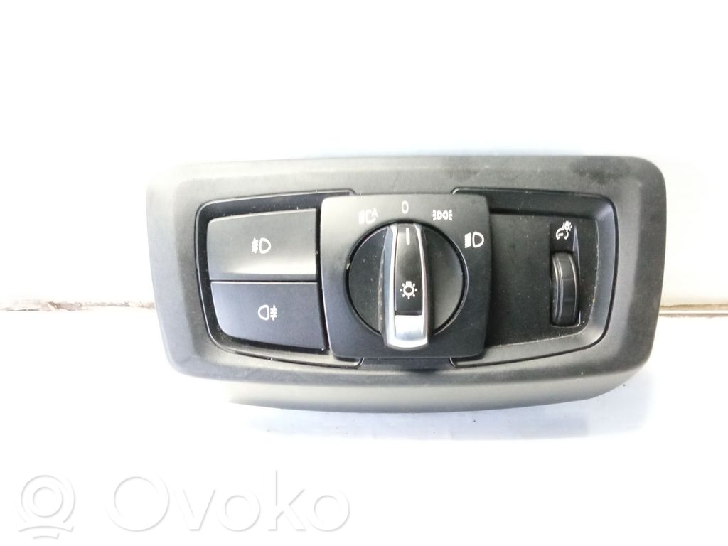 BMW 2 F22 F23 Przycisk / Pokrętło regulacji oświetlenia deski rozdzielczej 
