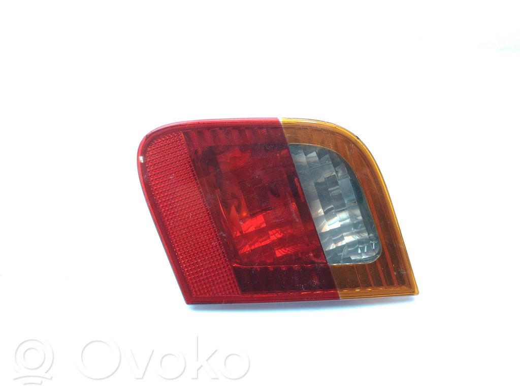 BMW 3 E46 Tailgate rear/tail lights 