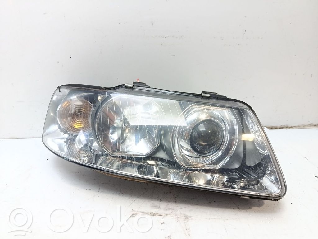 Audi A3 S3 8L Phare frontale 