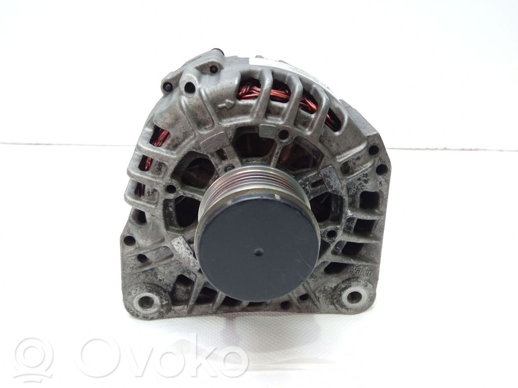 Volkswagen Touareg I Alternator 