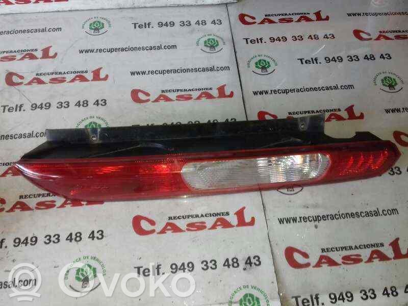 Luz trasera/de freno   4M5113404A