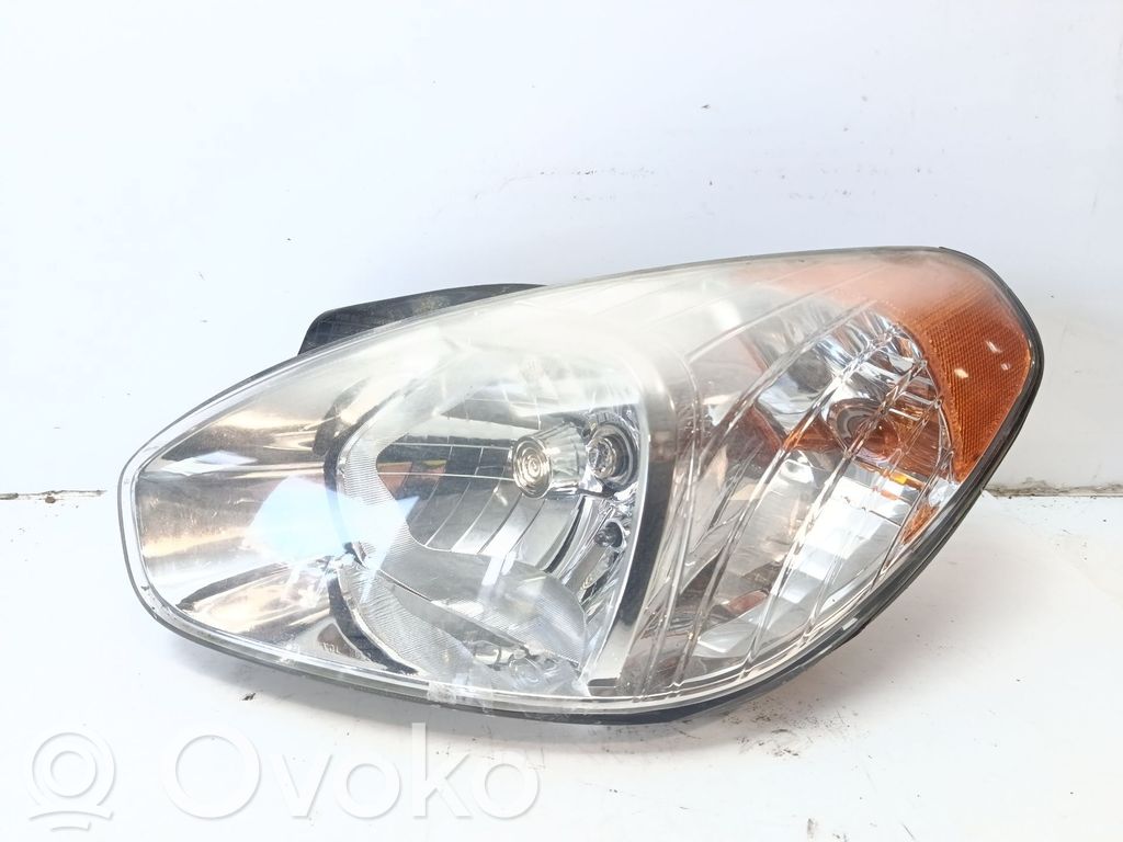 Phare frontale   921011E020