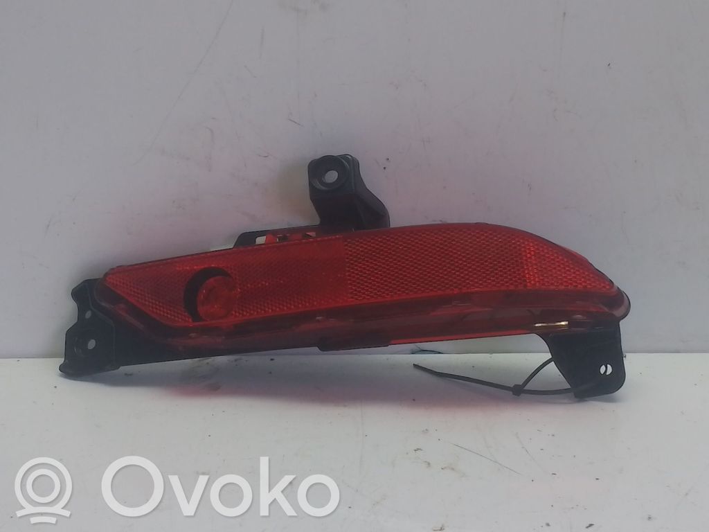 Lexus NX Lampy tylnej klapy bagażnika 