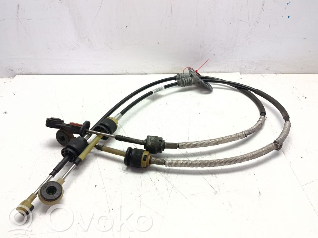 Ford Focus Gear shift cable linkage 