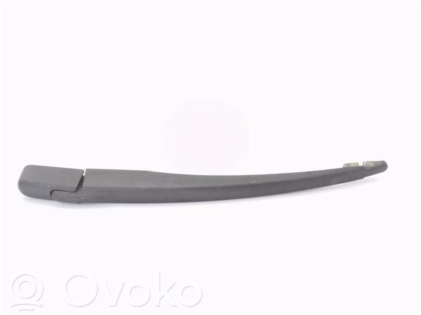 Dacia Sandero Ramię wycieraczki szyby tylnej 