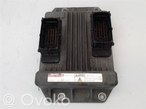 Unidad de control/módulo del motor   8980215700