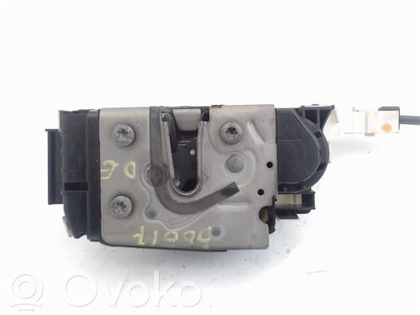 Mercedes-Benz Sprinter W901 W902 W903 W904 Zamek drzwi przednich 