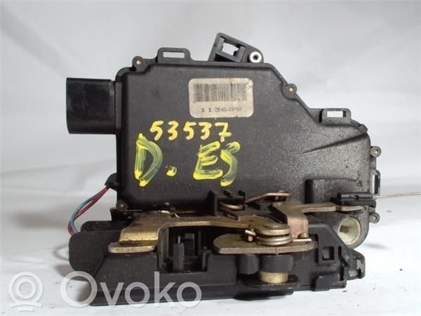Volkswagen New Beetle Zamek drzwi przednich 