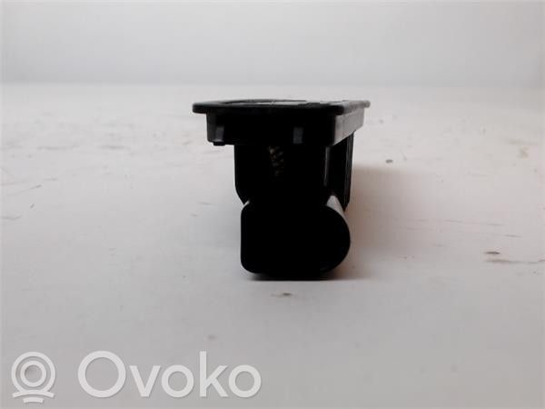 Seat Leon (1P) Lampa oświetlenia tylnej tablicy rejestracyjnej 