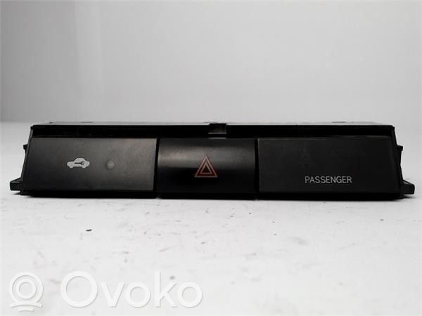 Toyota Corolla Verso E120 E121 Bedienteil Bedieneinheit Schalter Multifunktion 