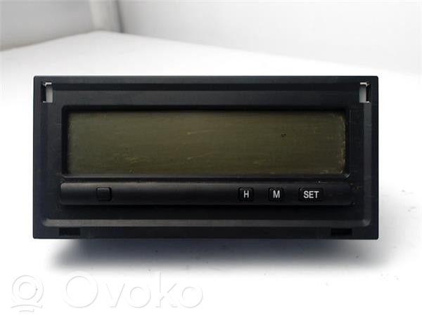 Mitsubishi Carisma Uhr