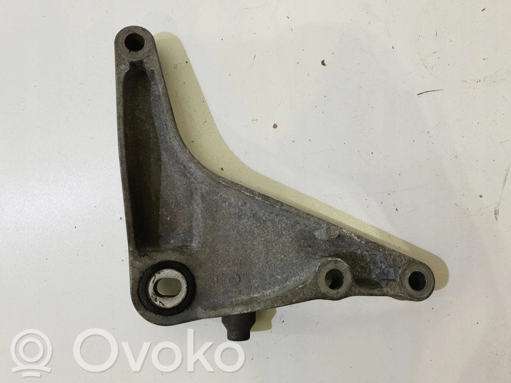 Opel Adam Engine mounting bracket 