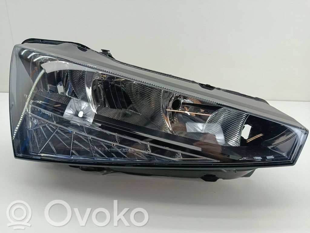 Skoda Scala Phare frontale 