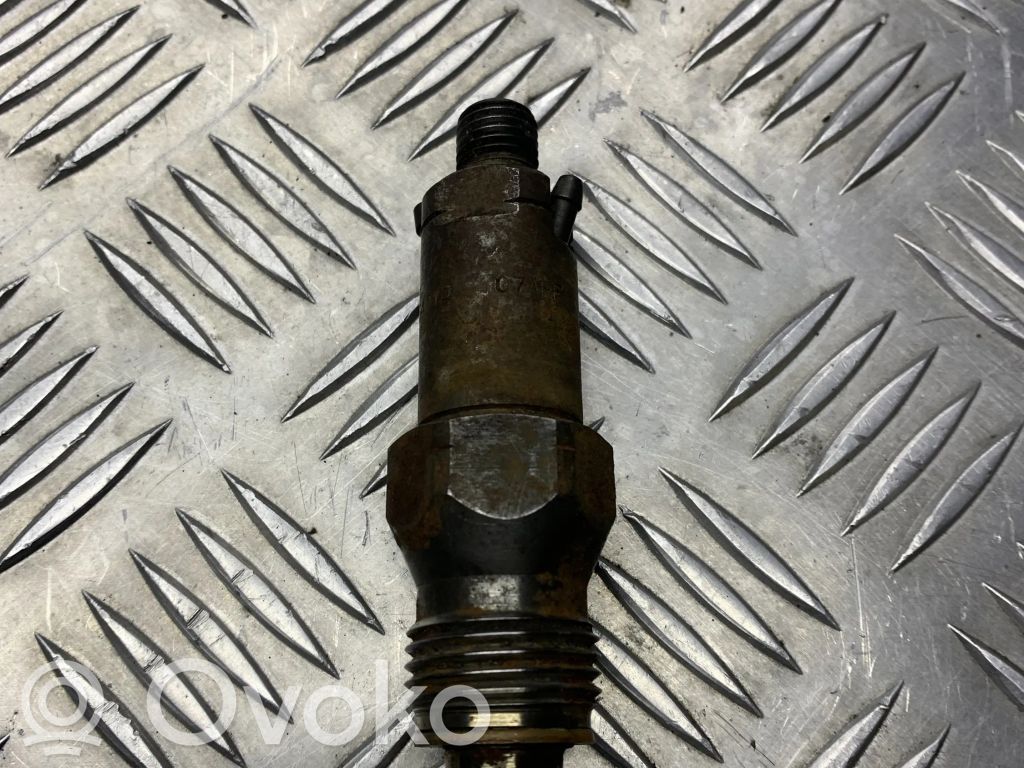 Renault Megane I Inyector de combustible 
