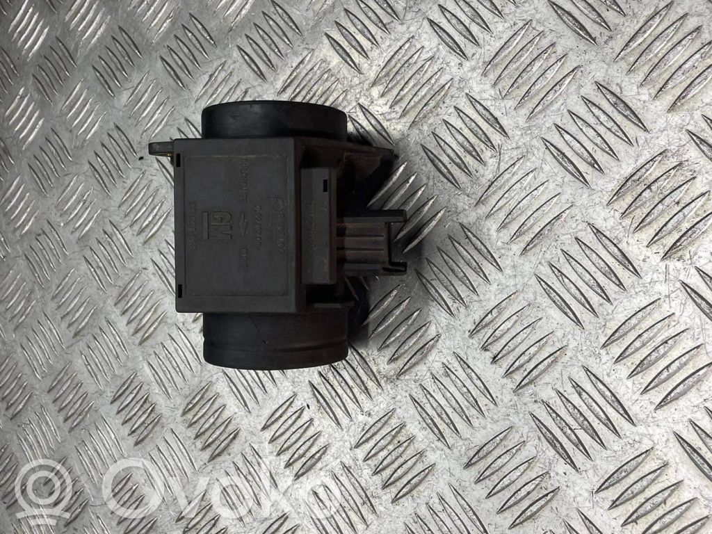 Opel Omega B1 Mass air flow meter 