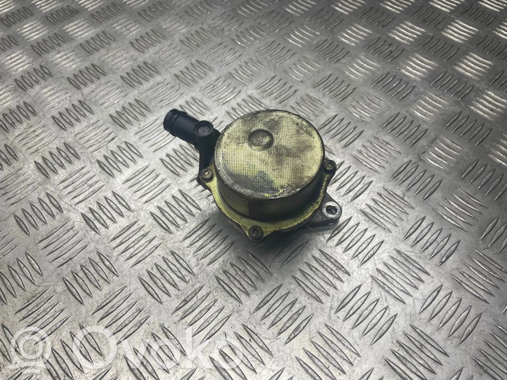Volvo S40, V40 Pompă vacuum 