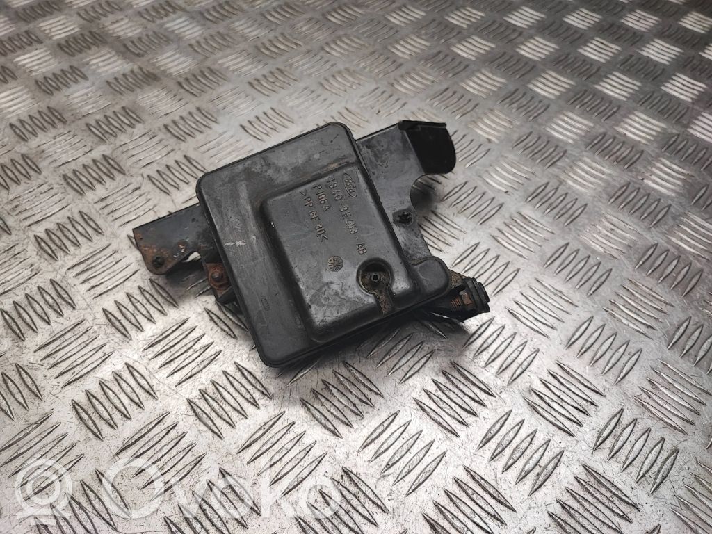 Ford Focus Tyhjiösäiliö 