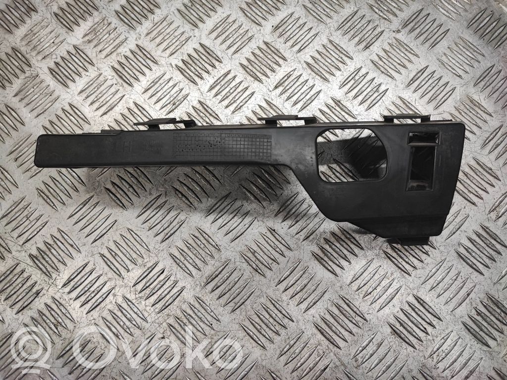Ford Focus Front bumper mounting bracket 