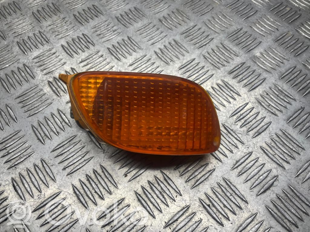 Ford Focus Front indicator light 