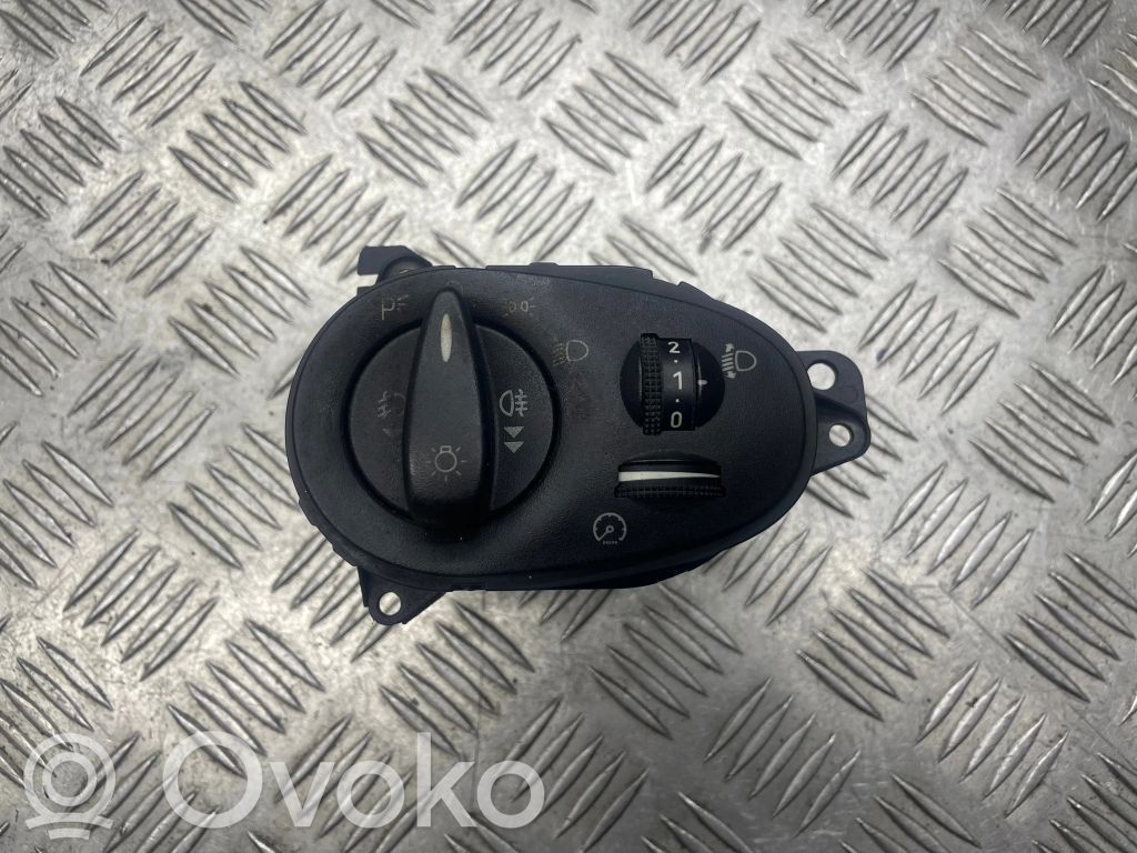 Ford Focus Light switch 