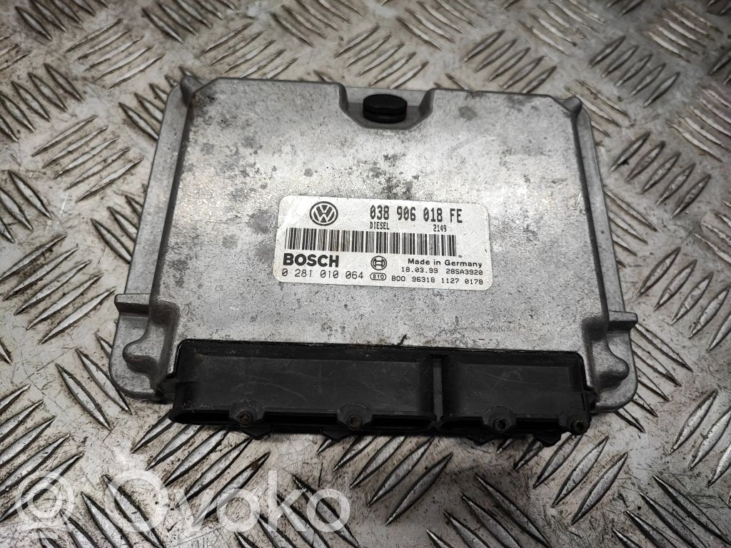 Volkswagen PASSAT B5 Engine control unit/module 