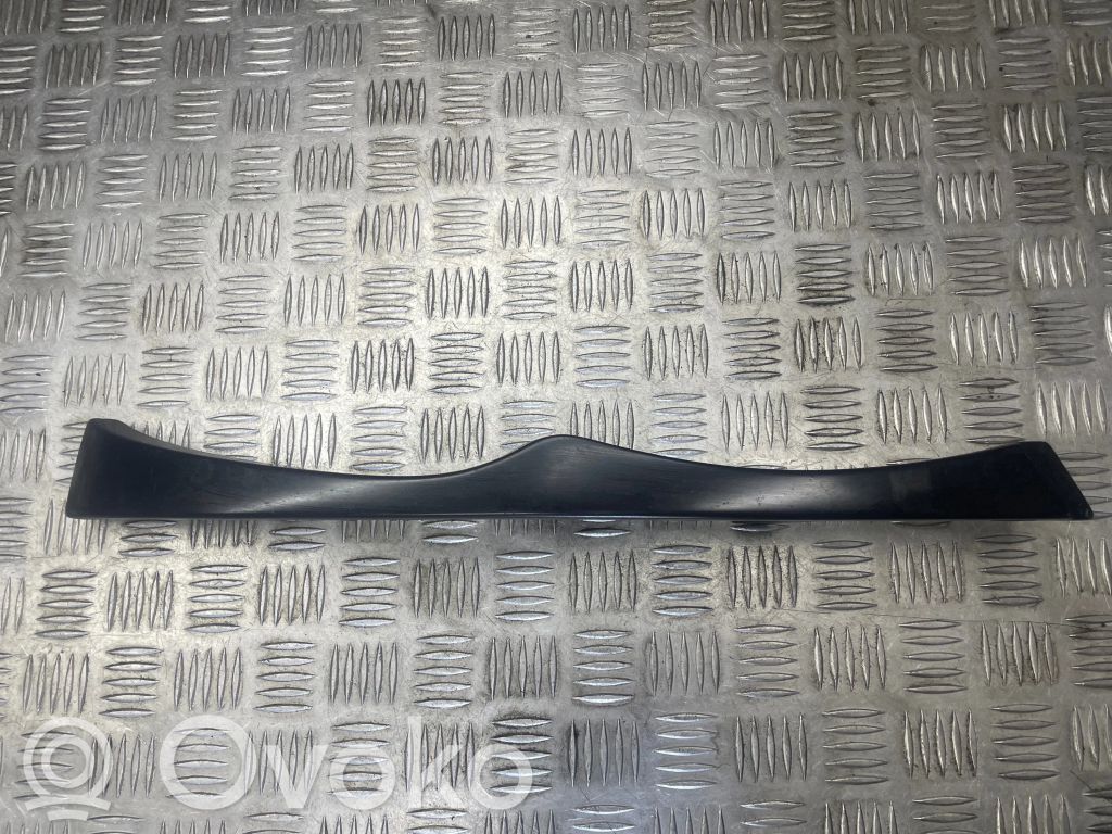 BMW 3 E46 Ajovalon valaisimen alalista 