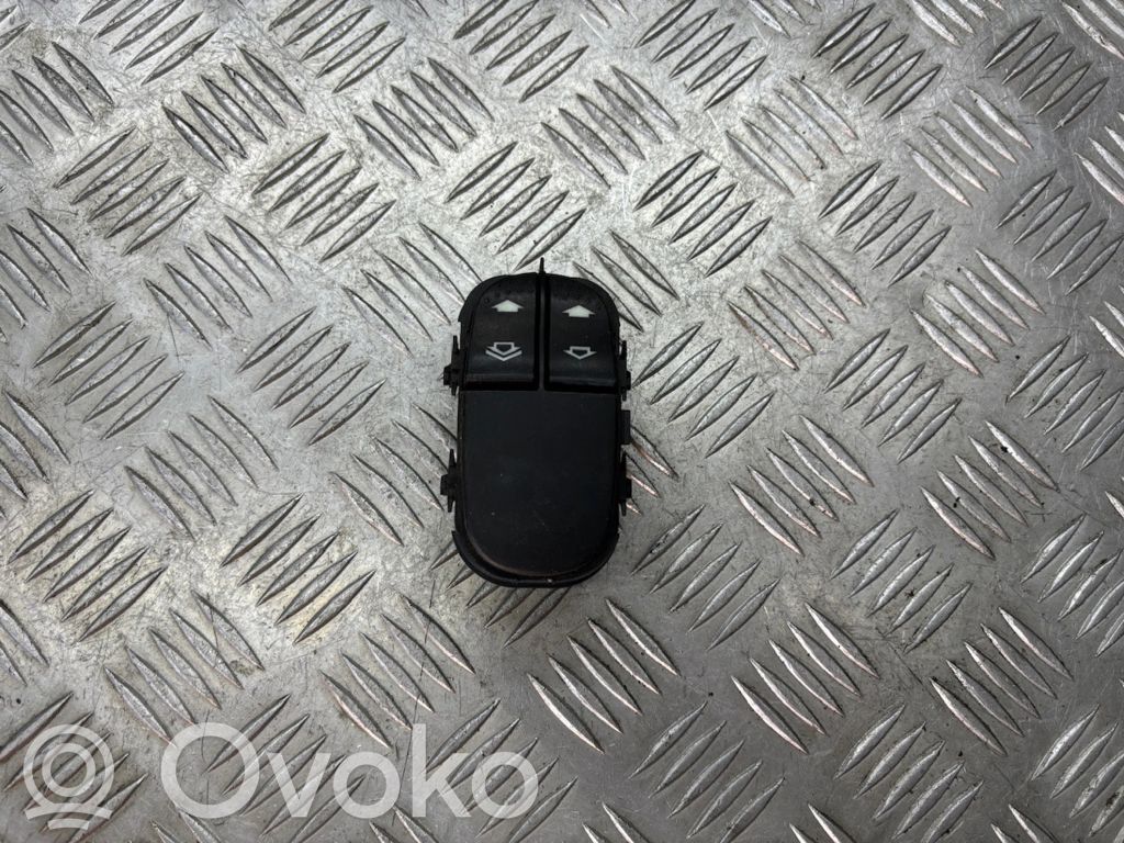 Ford Focus Electric window control switch 