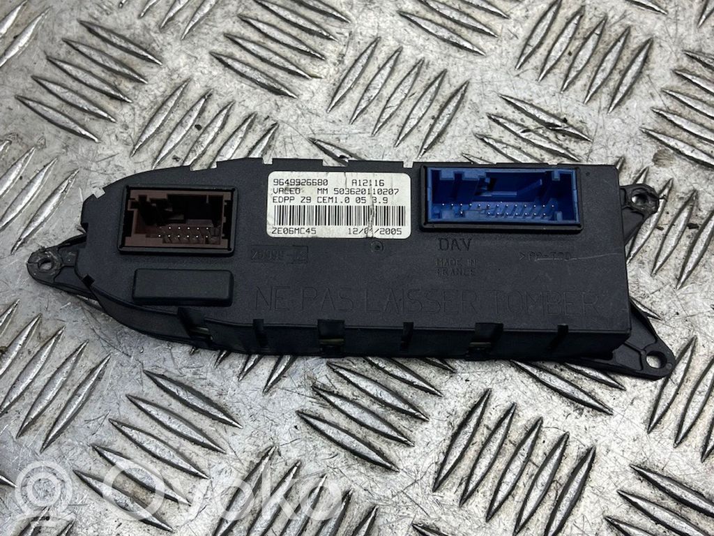 Peugeot 607 Door control unit/module 