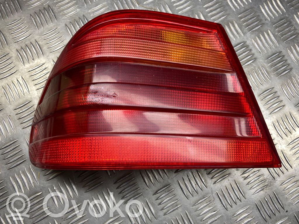 Mercedes-Benz E W210 Rückleuchte Heckleuchte 