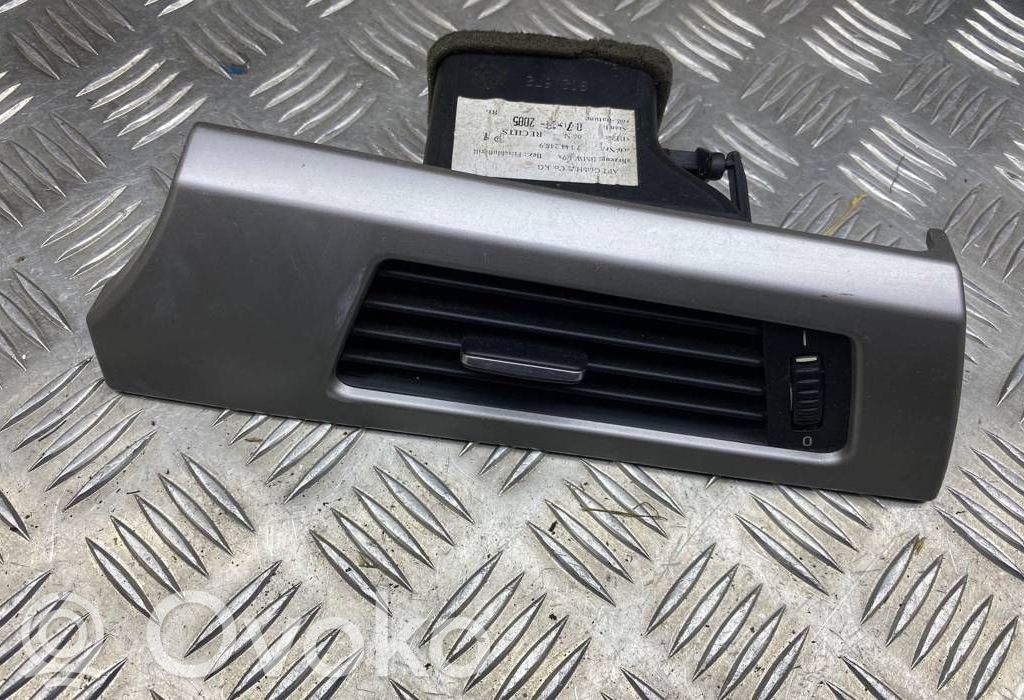 BMW 3 E90 E91 Dashboard side air vent grill/cover trim 