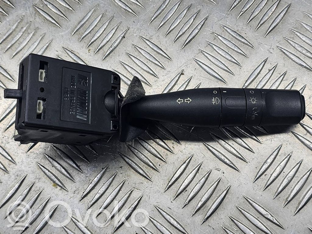 Peugeot 206 Indicator stalk 