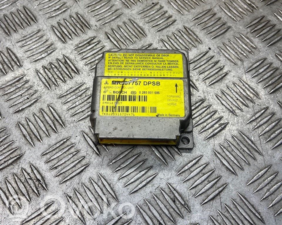 Mitsubishi Colt Airbag control unit/module 