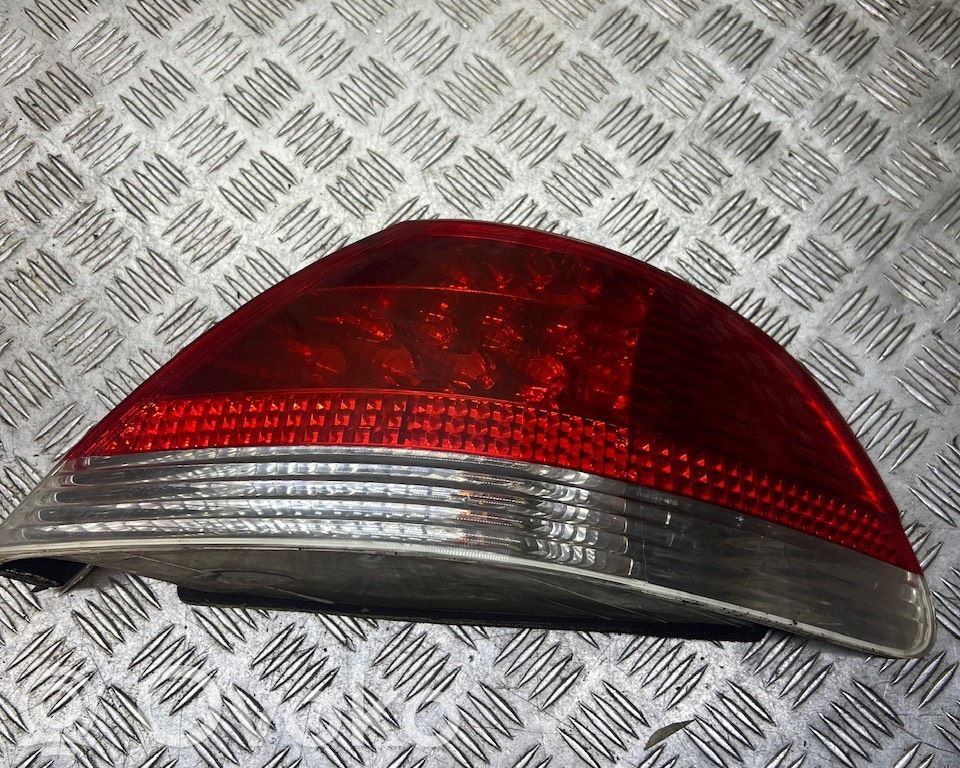 BMW 7 E65 E66 Galinis žibintas kėbule 