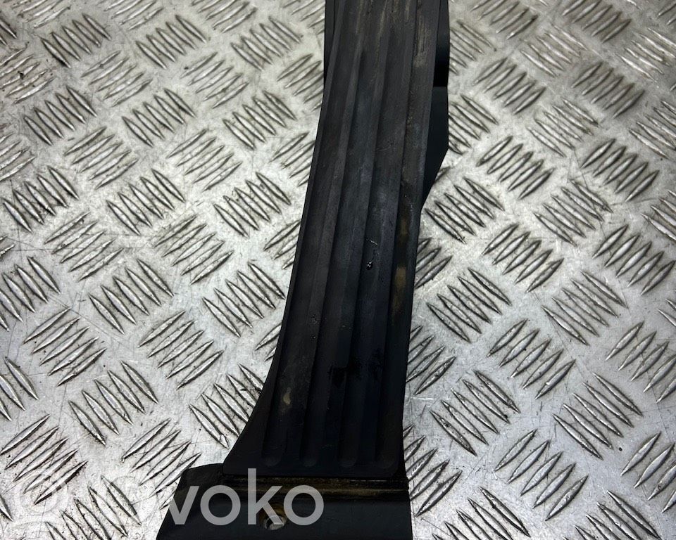 Akceleratoriaus pedalas   25916010,21090