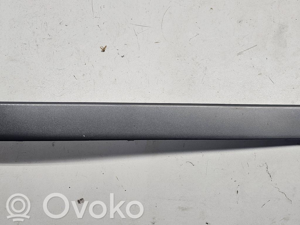 BMW 7 E65 E66 Dekoratīvās aizmugurē bampera ulikas 
